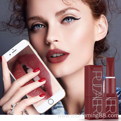 Low Moq Long Lasting Matte Lipstick Suit